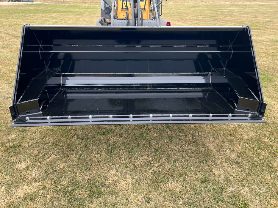 Stinger Attachments Tractor Hydraulic Dump Bucket (HDB-UT)
