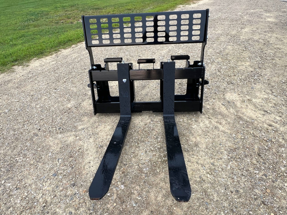 Stinger Attachments Tractor Class 3 Pallet Forks Attachment (PF3-UT)