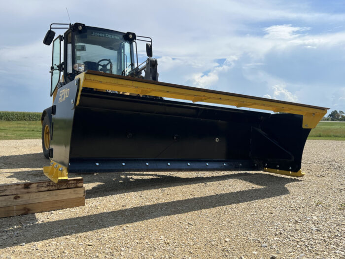 Stinger Attachments Tractor Snow Pusher Extreme Rotating/Oscillating (SPXR)