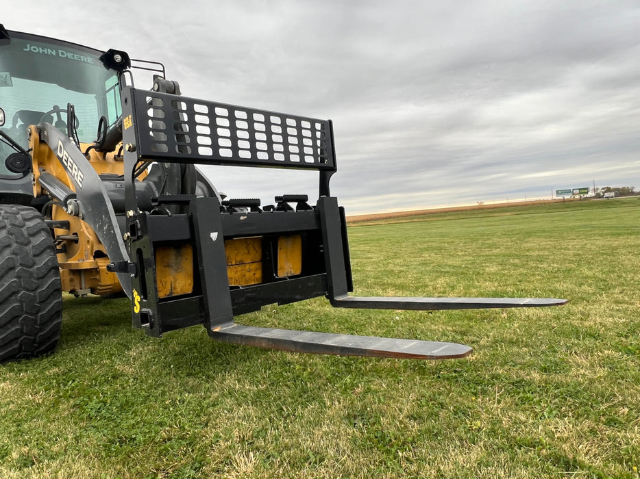 Stinger Attachments Wheel Loader Class 3 Pallet Forks Attachment (PF3-WL)