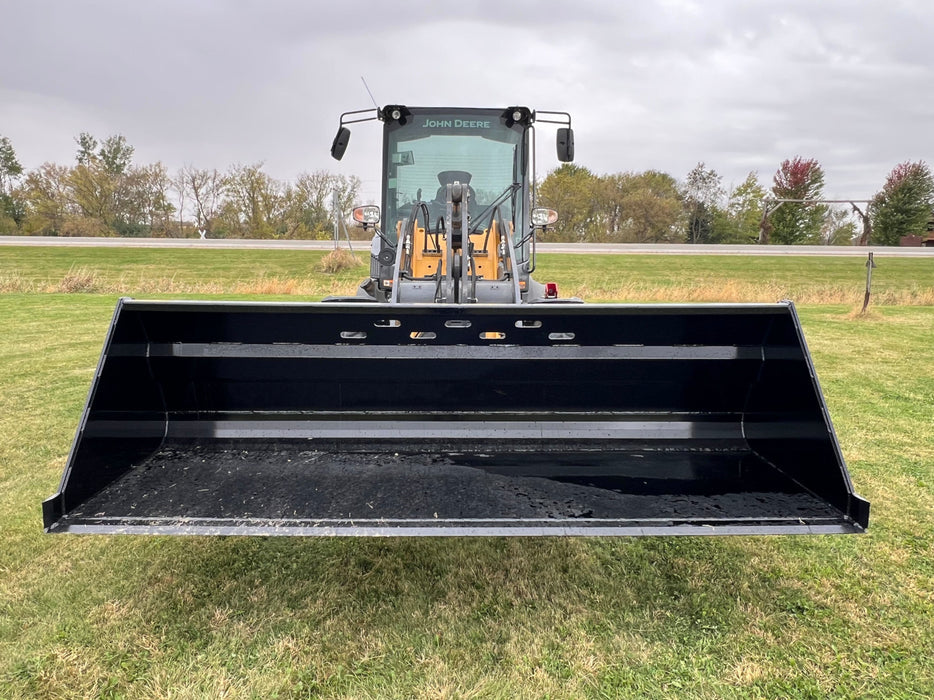 Wheel Loader Snow Pusher Bucket – Stinger Attachments (SNB)
