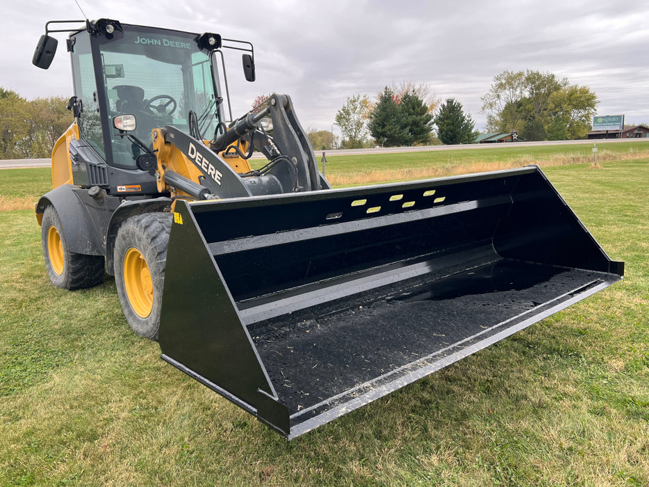 Wheel Loader Snow Pusher Bucket – Stinger Attachments (SNB)