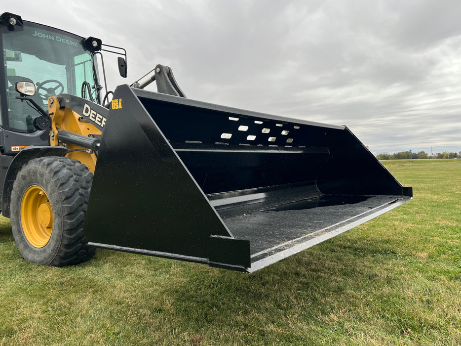 Wheel Loader Snow Pusher Bucket – Stinger Attachments (SNB)