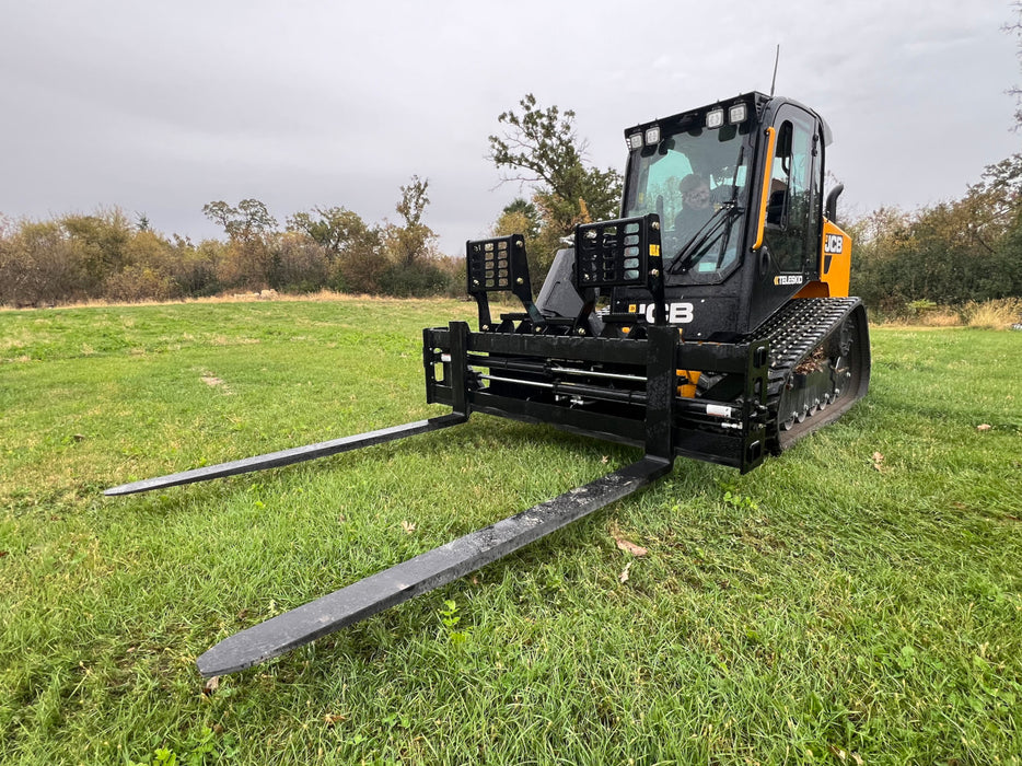 Stinger Attachments Skid Steer Class 3 Pallet Forks Hydraulic (PF3H)
