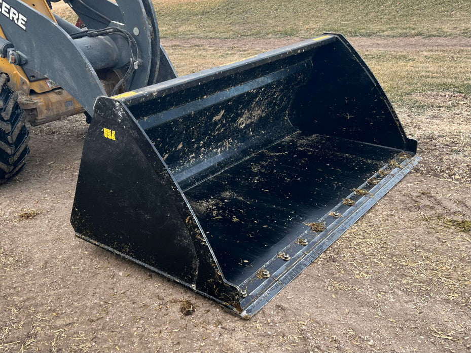 Wheel Loader High Volume Bucket - Stinger Attachments (MBHV-WL)