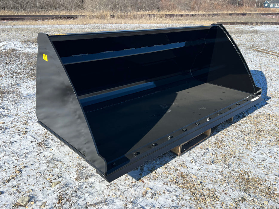 Tractor High Volume/Light Material Bucket - Stinger Attachments (MBHV-UT)