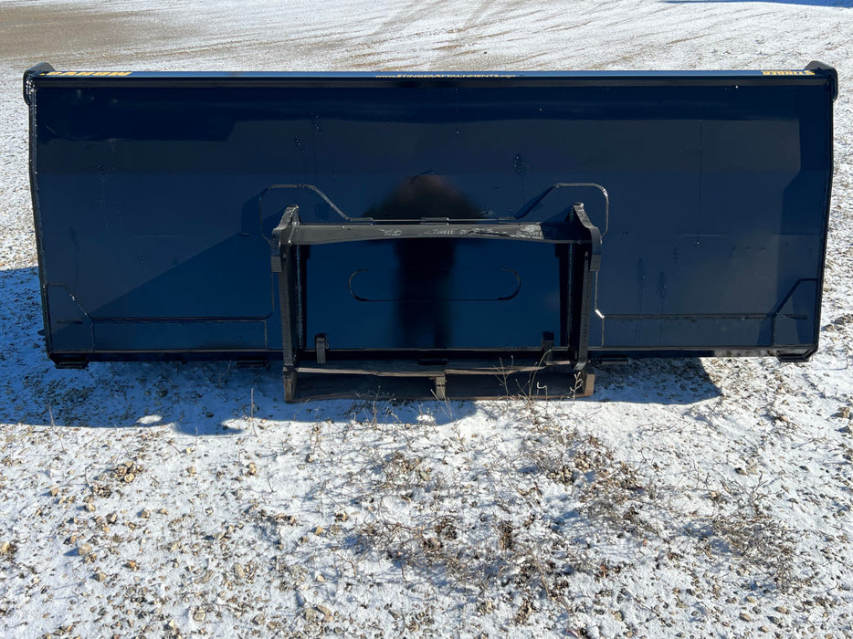 Tractor High Volume/Light Material Bucket - Stinger Attachments (MBHV-UT)