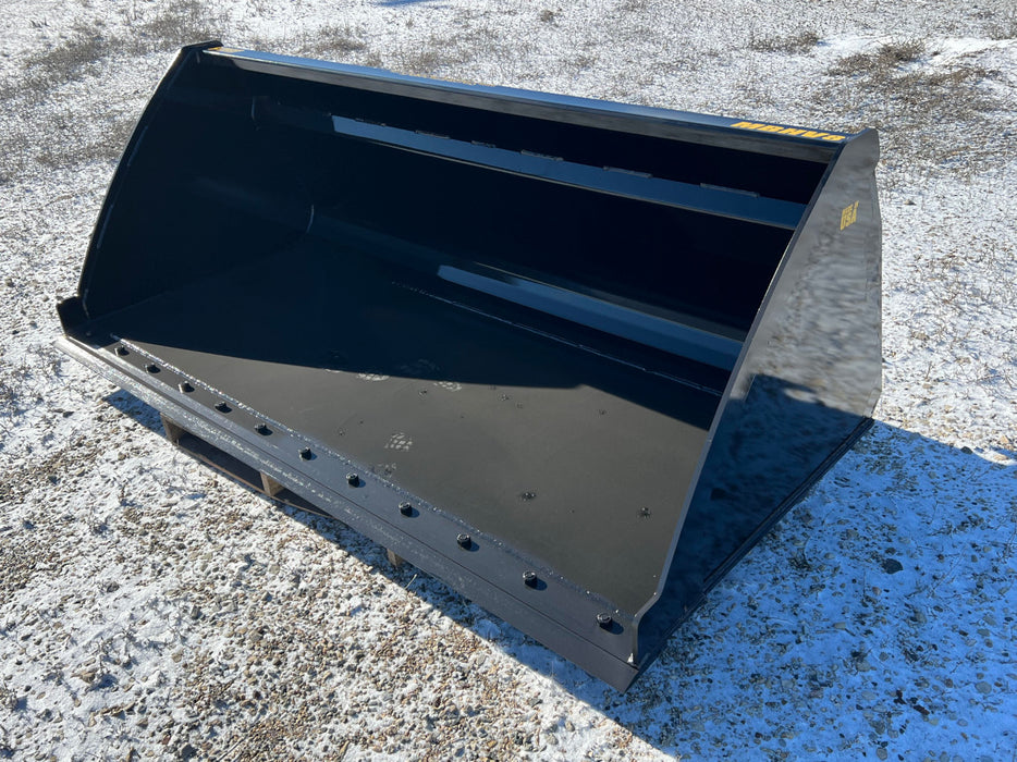 Tractor High Volume/Light Material Bucket - Stinger Attachments (MBHV-UT)