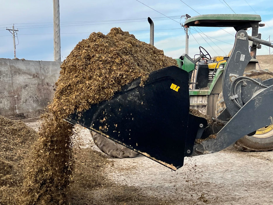 Tractor High Volume/Light Material Bucket - Stinger Attachments (MBHV-UT)