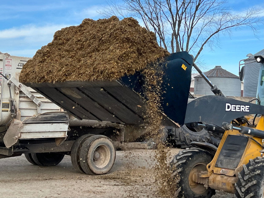 Wheel Loader High Volume Bucket - Stinger Attachments (MBHV-WL)