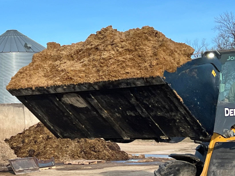 Wheel Loader High Volume Bucket - Stinger Attachments (MBHV-WL)