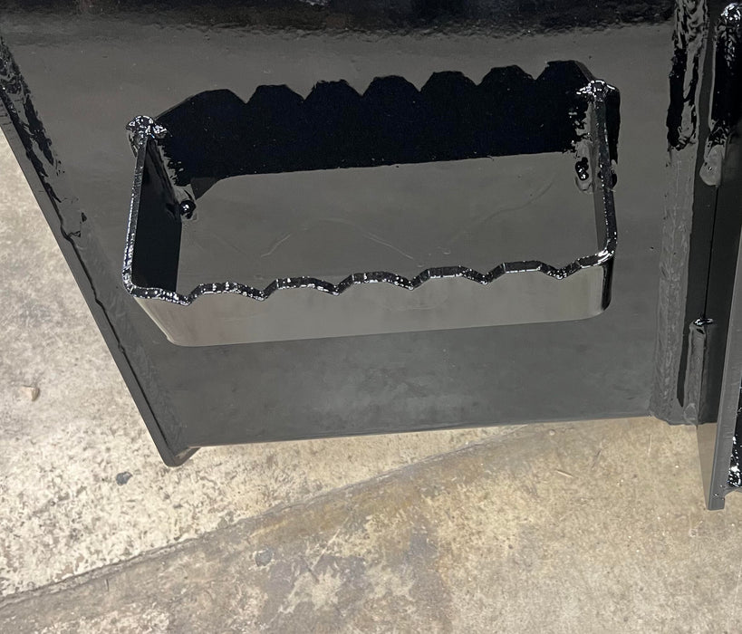 Stinger Attachments Skid Steer Material Bucket – Series 4