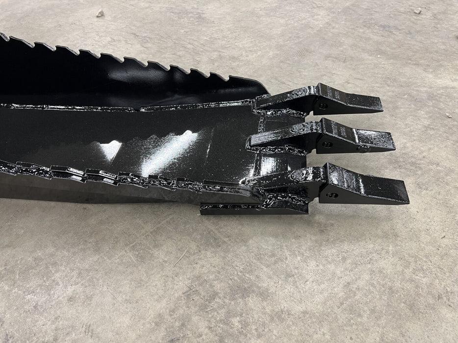 Stinger Attachments Skid Steer Stump Bucket (STB)