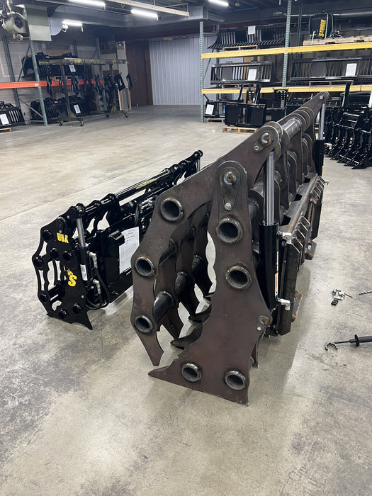Skid Steer Clam Grapple Bucket - Stinger Attachments (CG-XD)