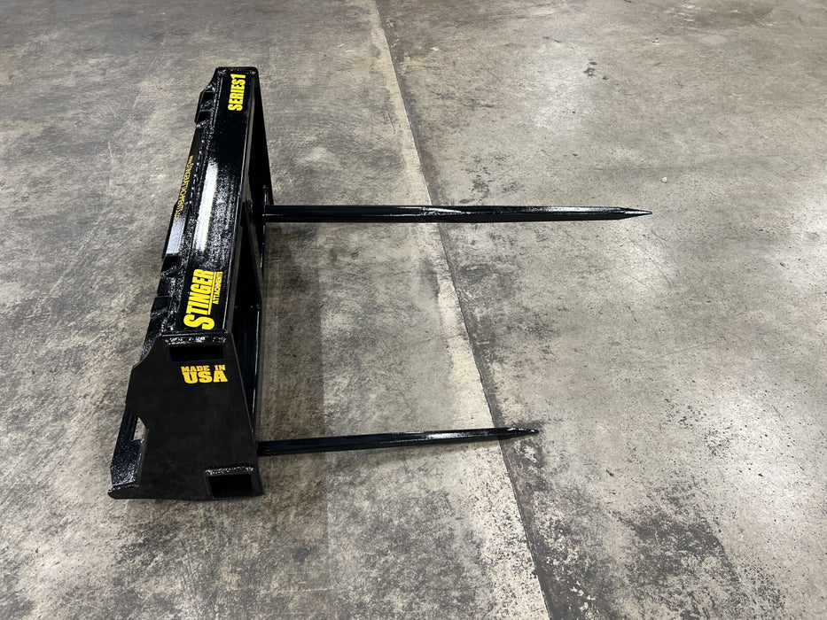 Stinger Attachments Utility Tractor Bale Spear – Series 1 Standard (BSS)