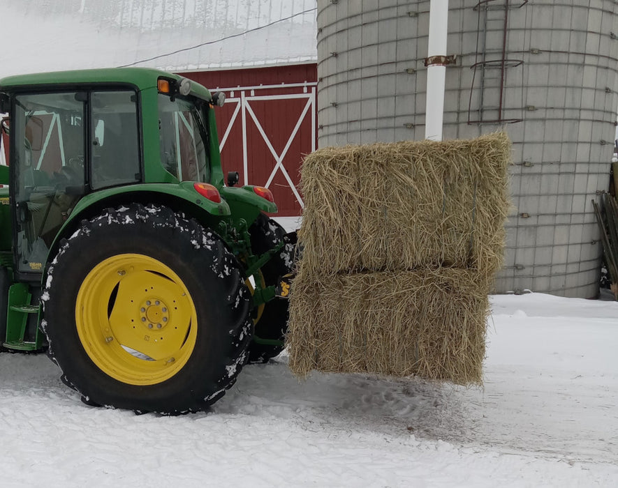 Stinger Attachments Tractor 3 Point Bale Spear – Series 4 (BS4-3PT)