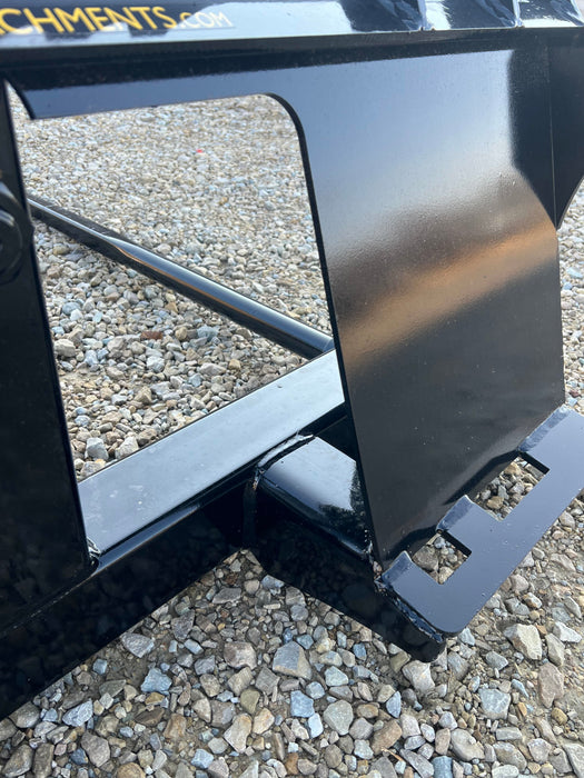 Stinger Attachments Utility Tractor Bale Spear – Series 1 (BS1)